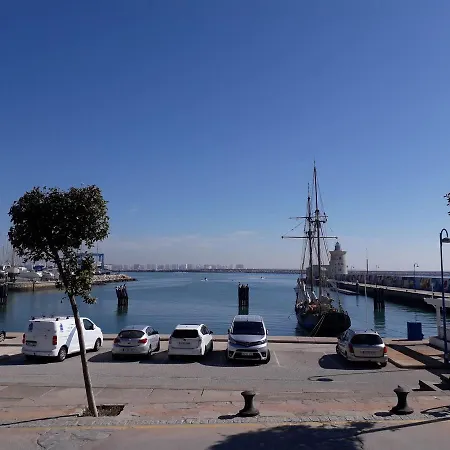 Faro Puerto Sherry El Puerto de Santa Maria